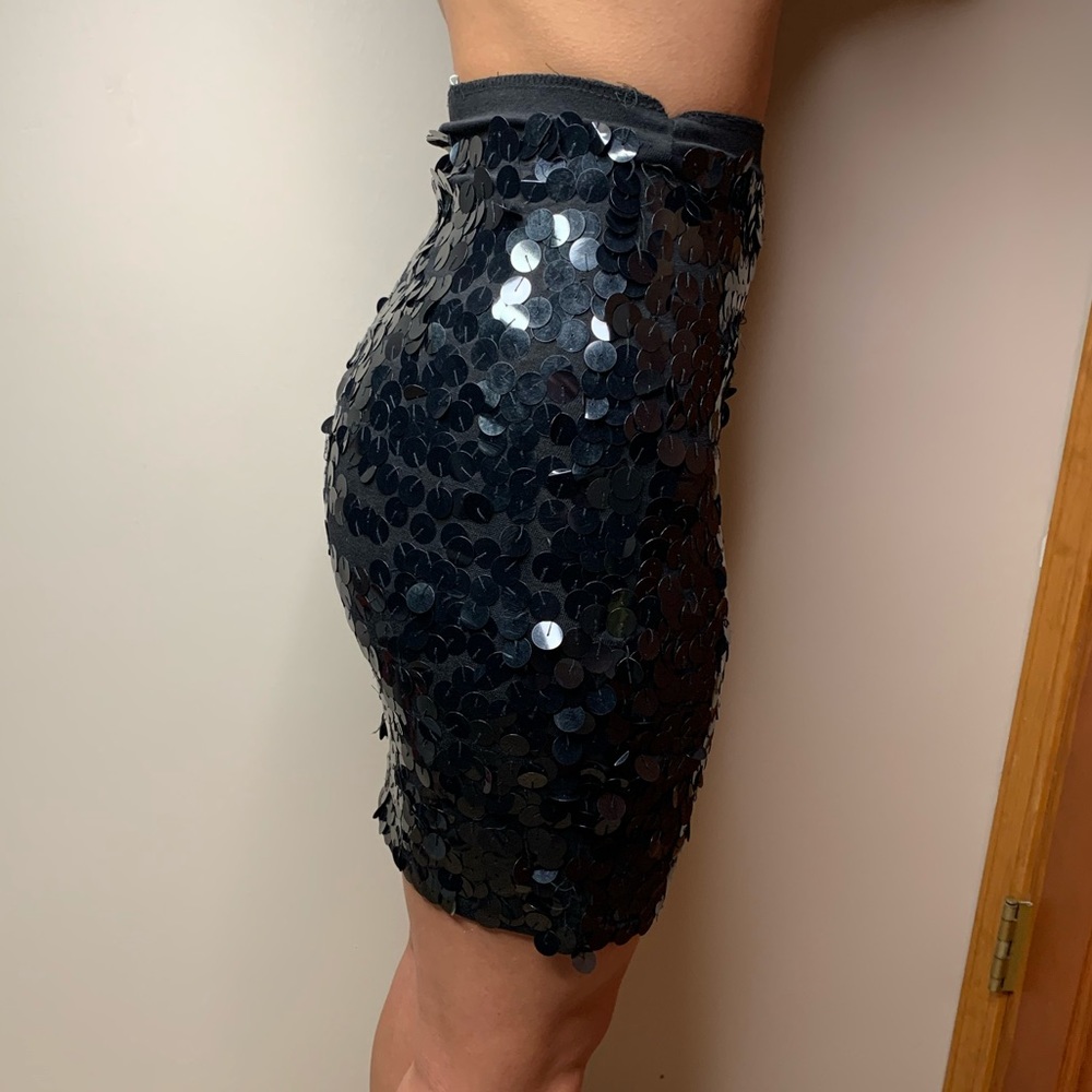 EXPRESS TRICOT BLACK SEQUIN SKIRT